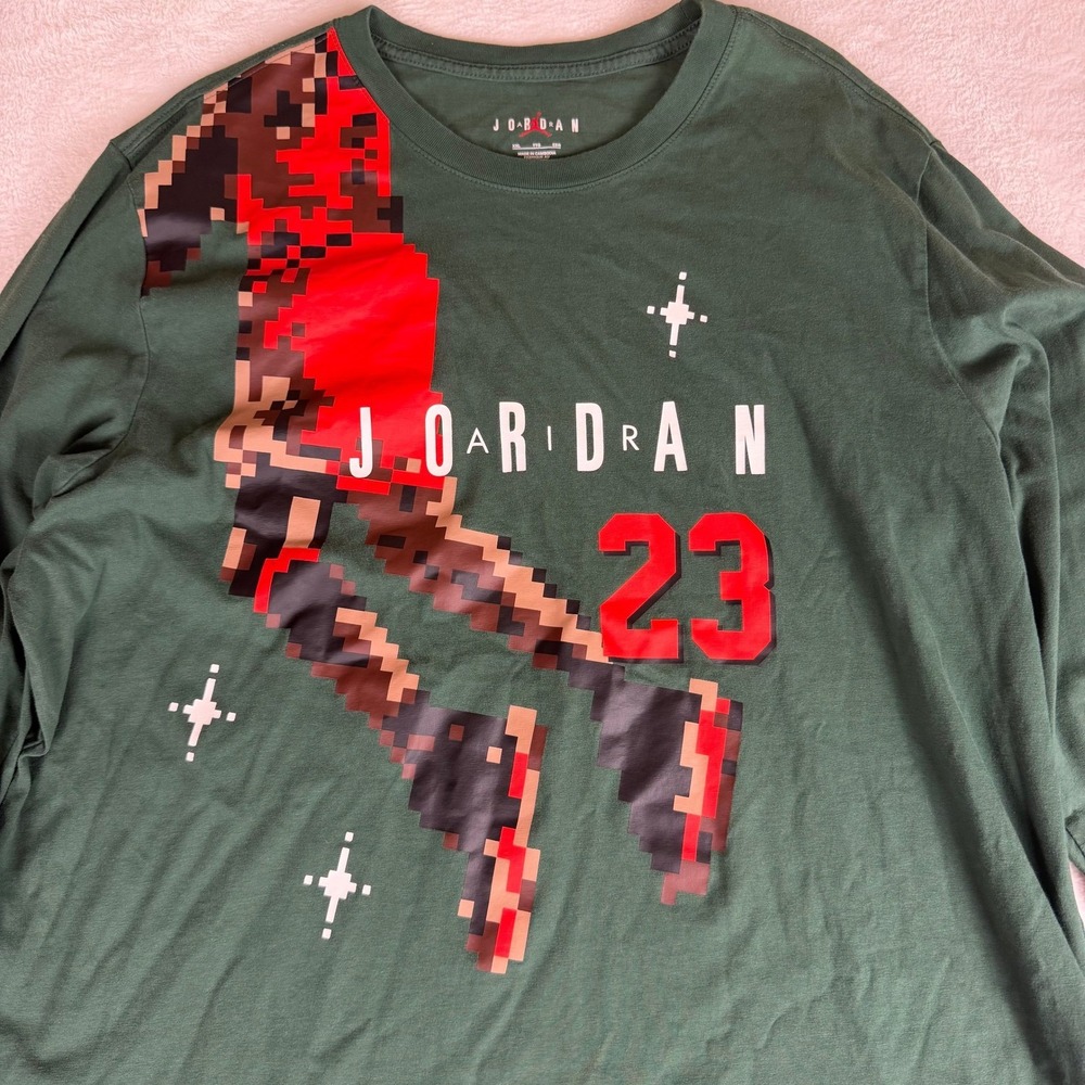 Jordan Mens XXL Green Long Sleeve Pixel Graphic T-Shirt Jumpman 23 Logo - Picture 2 of 7